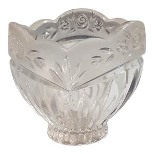 ⏳️Vintage⏳️ ONIEDA Southern Garden Crystal Candy Dish
